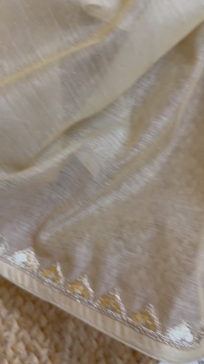 Adah Dupatta