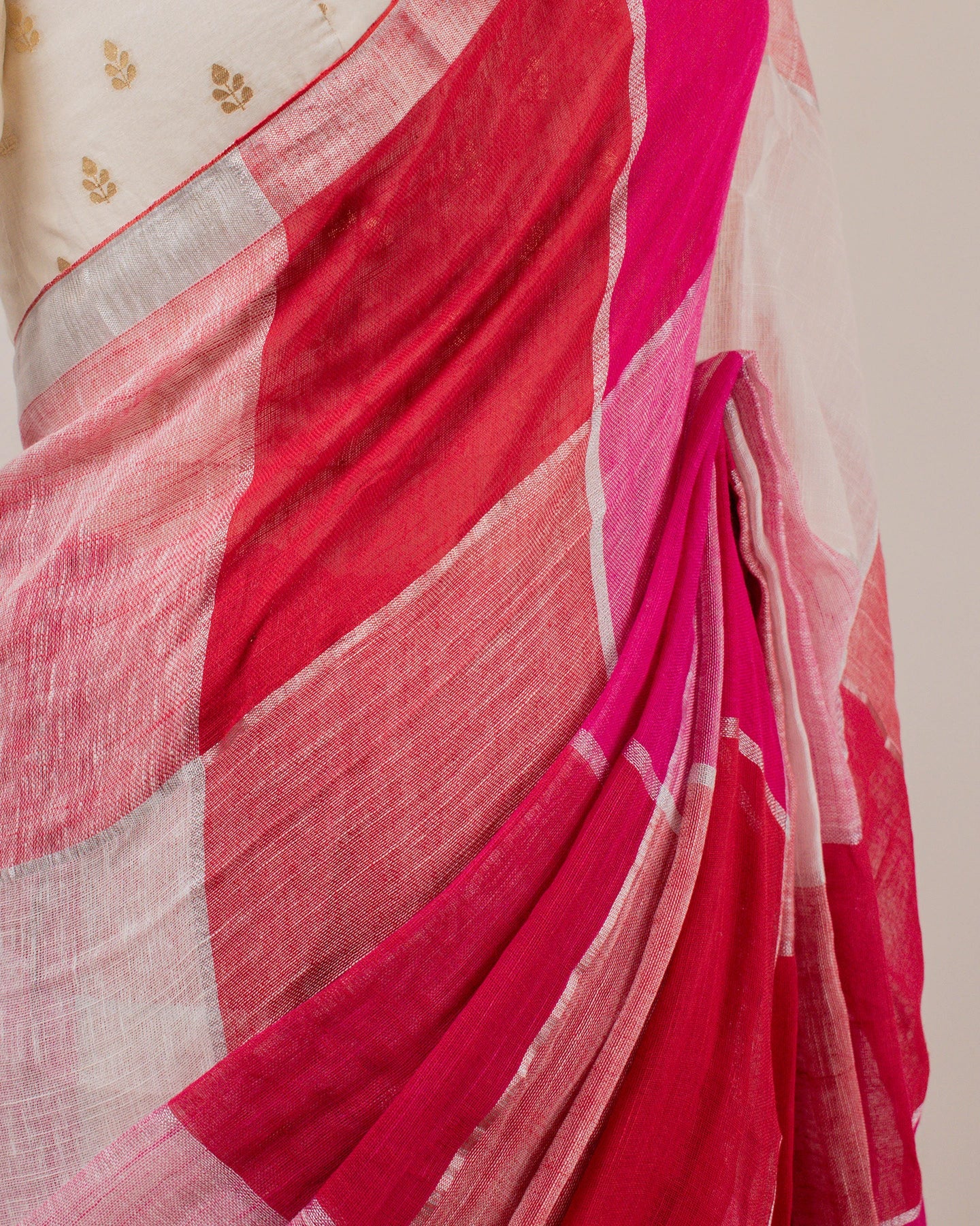 Red Checks Handwoven Linen Saree