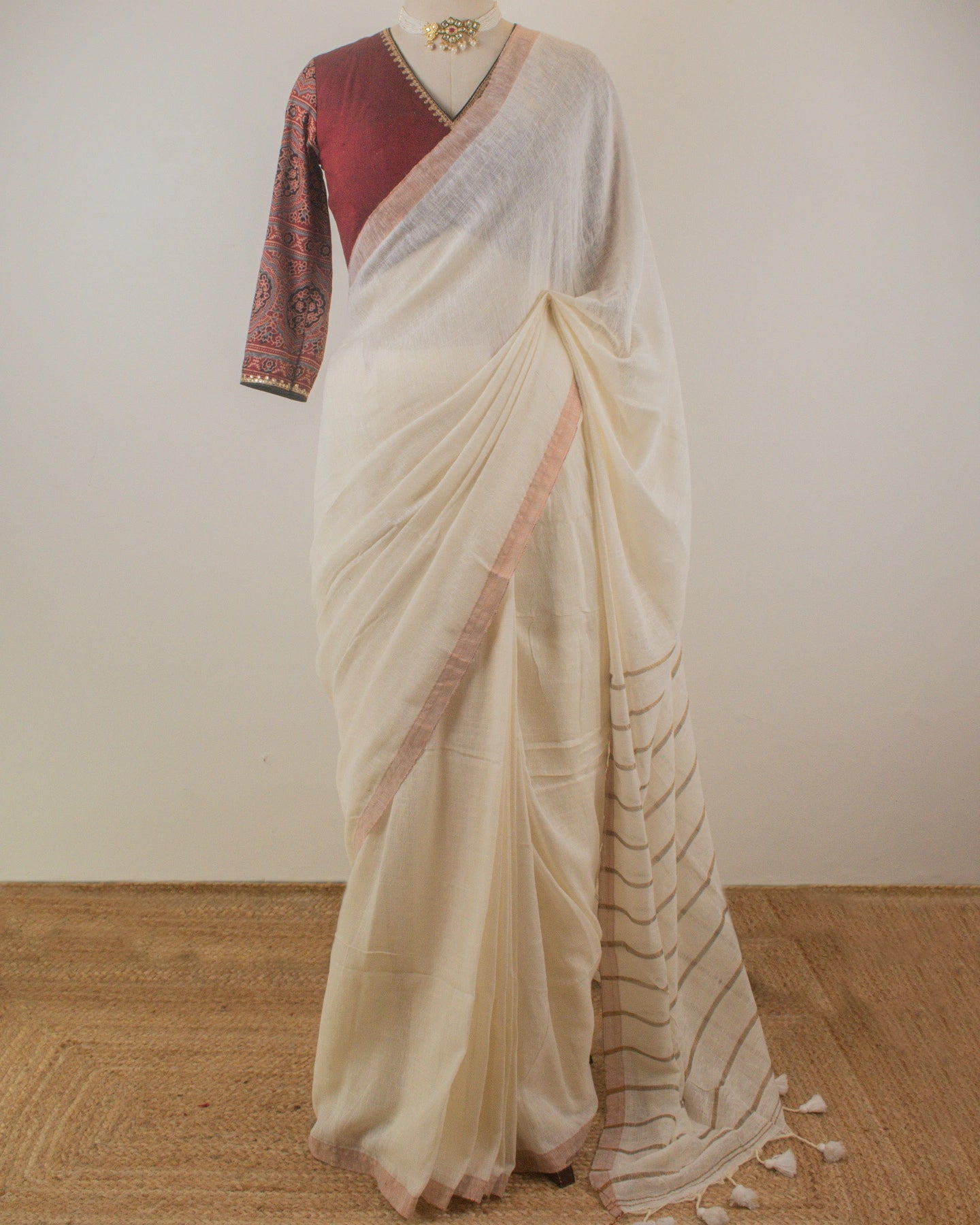 Sandhya Ivory Handwoven Linen Saree