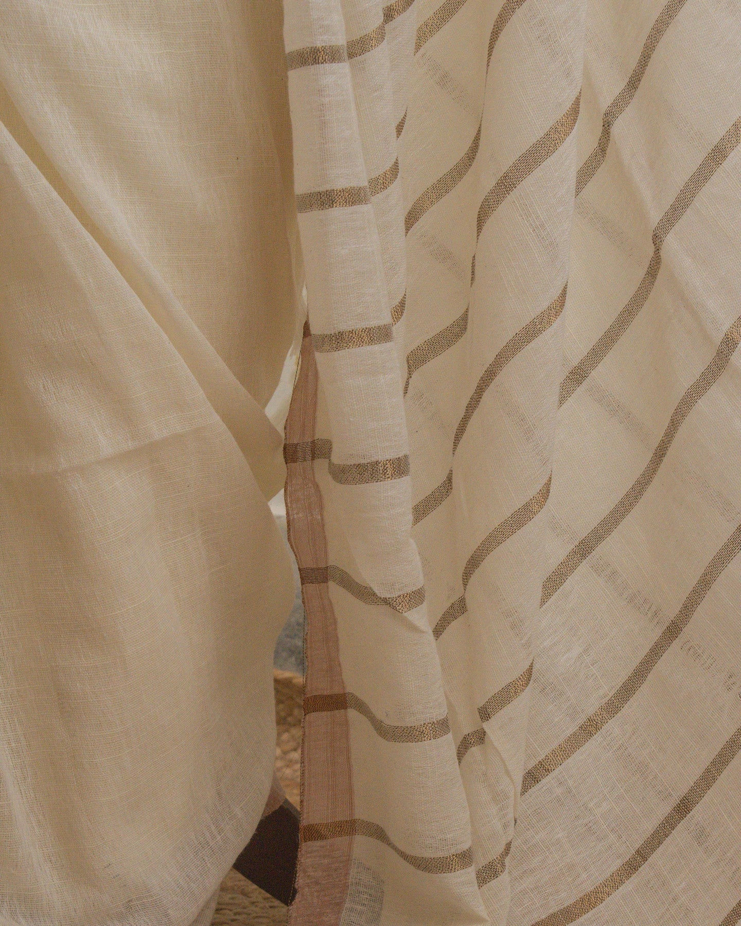 Sandhya Ivory Handwoven Linen Saree