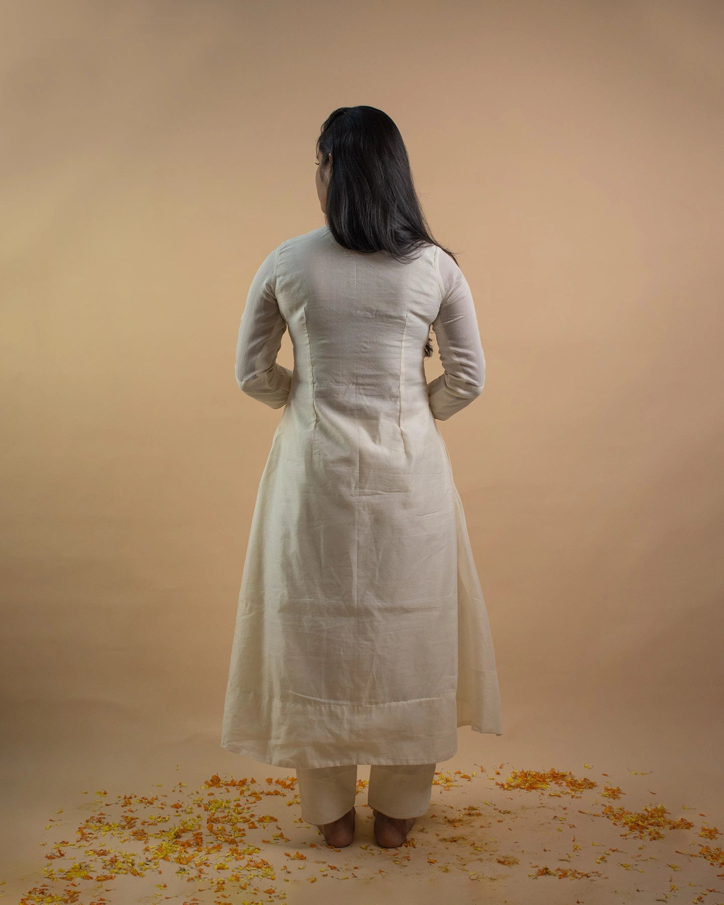 Saroj Ivory Kurta Set