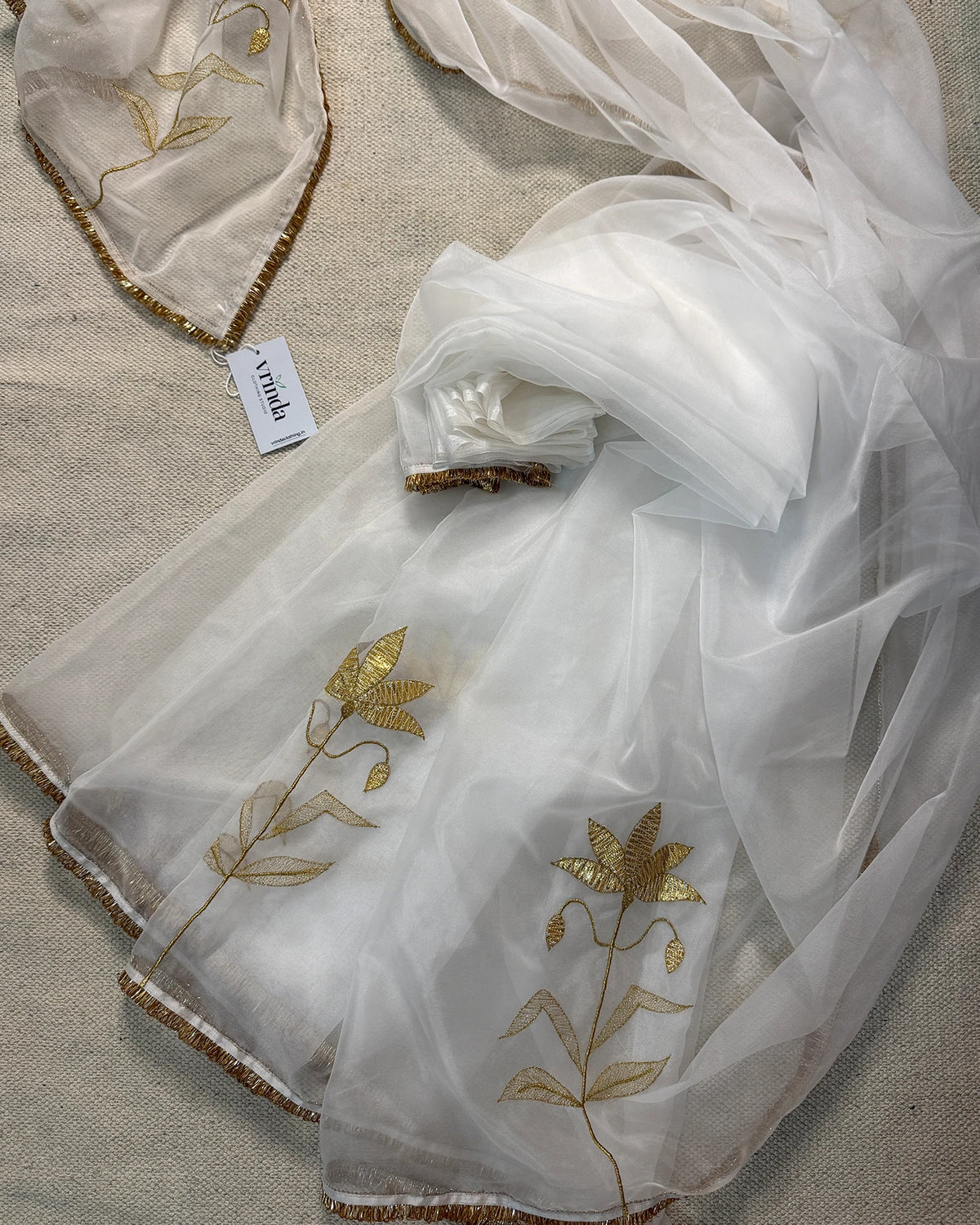Sweta Padma Zari Saree