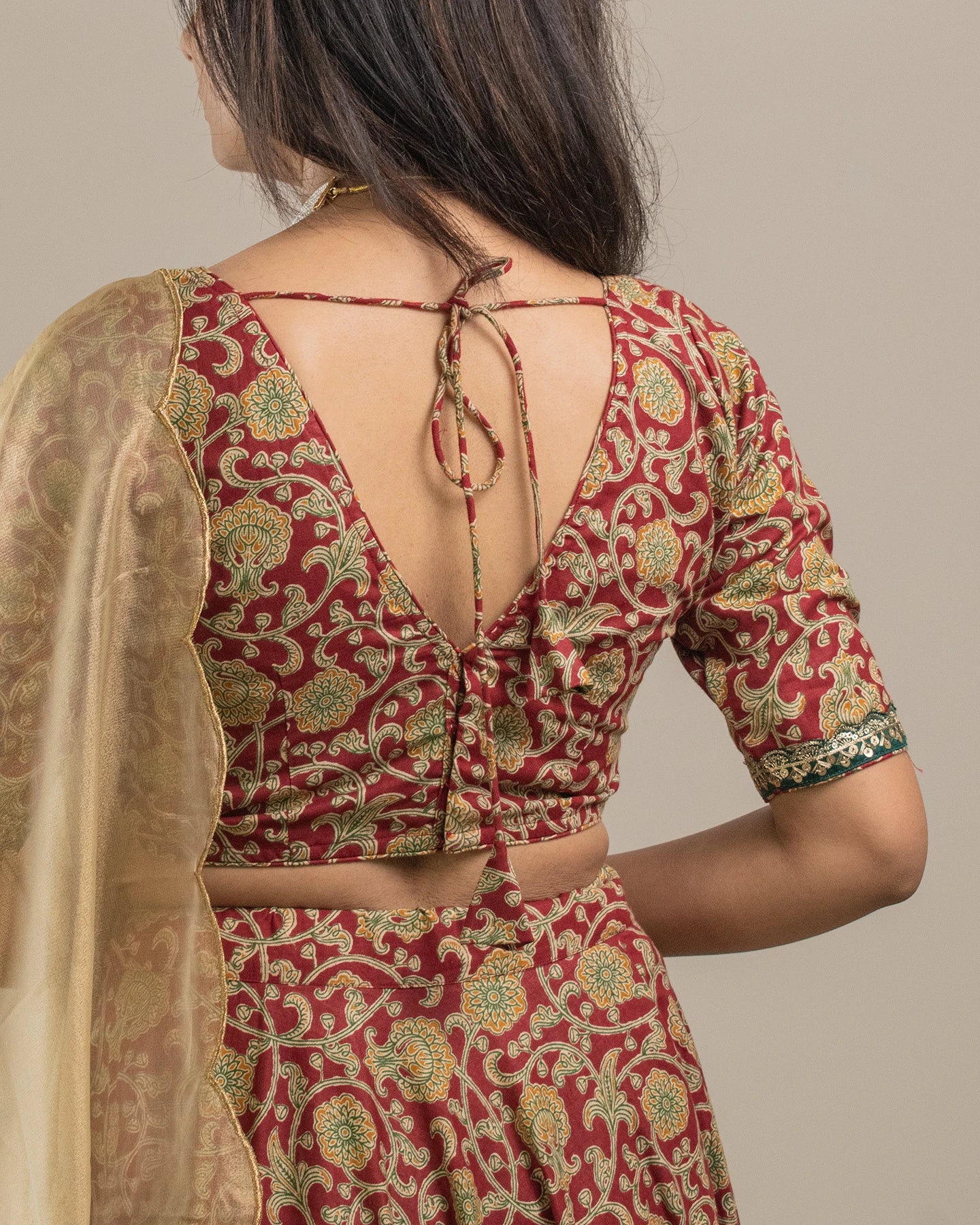 Toranlata Laal Blouse