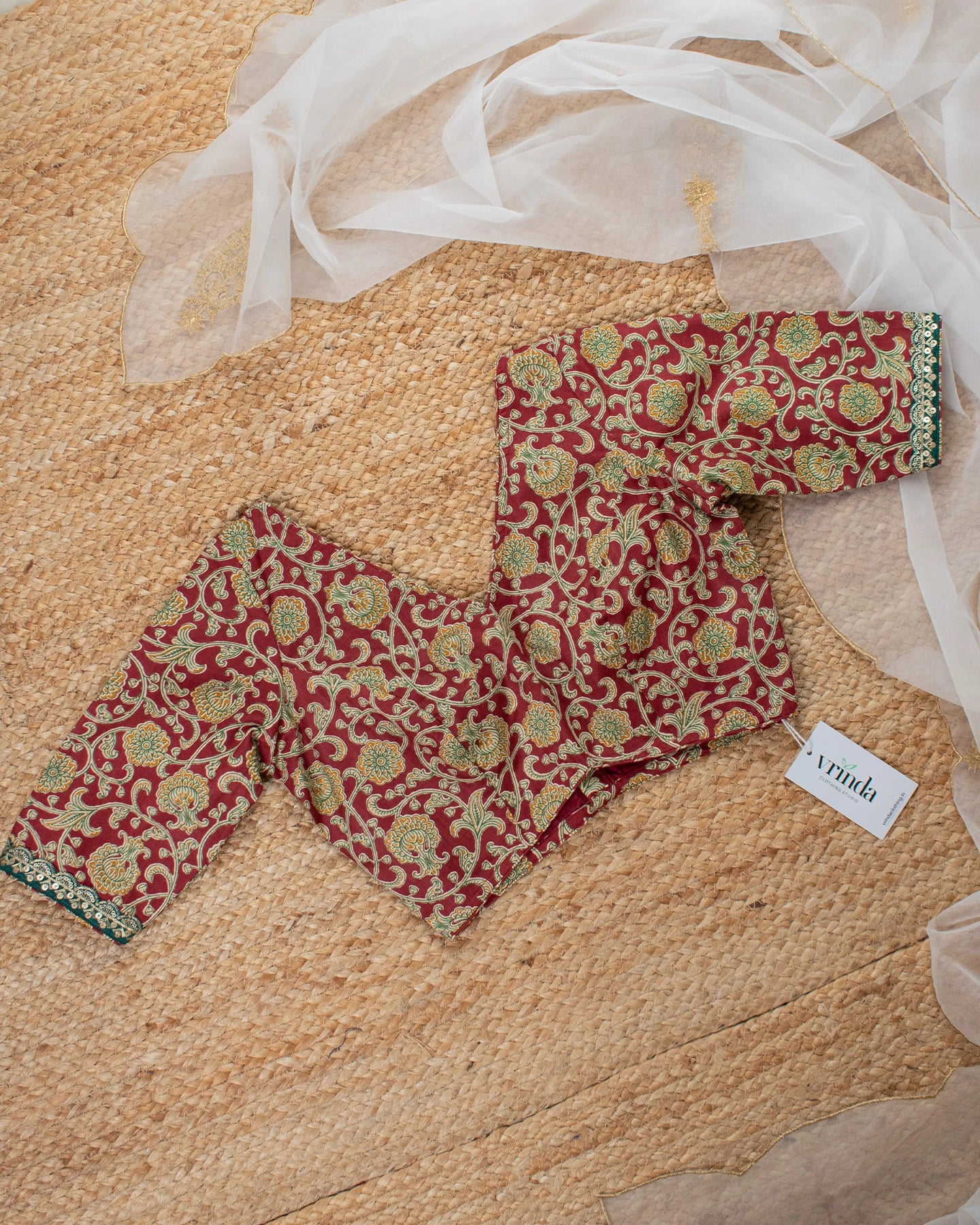 Toranlata Laal Blouse