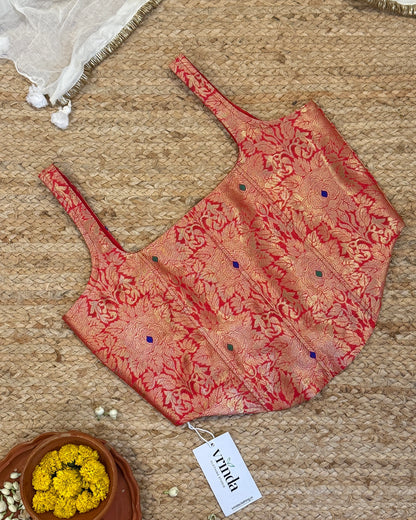 Turavi Blouse