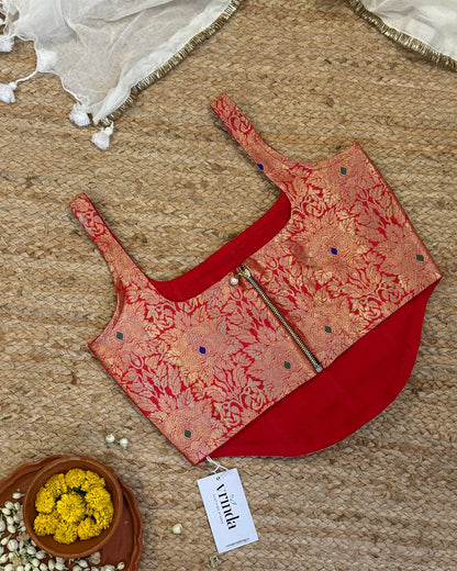 Turavi Blouse