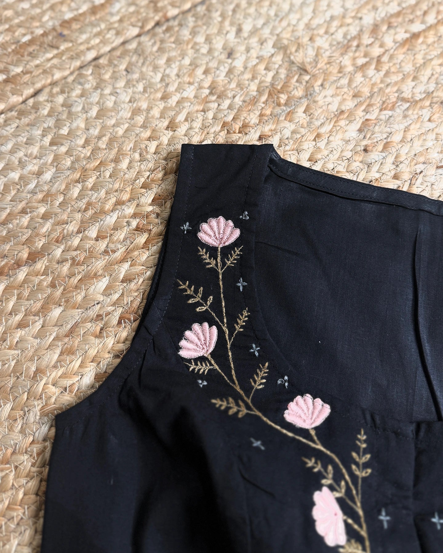 Wind Flower Black Blouse
